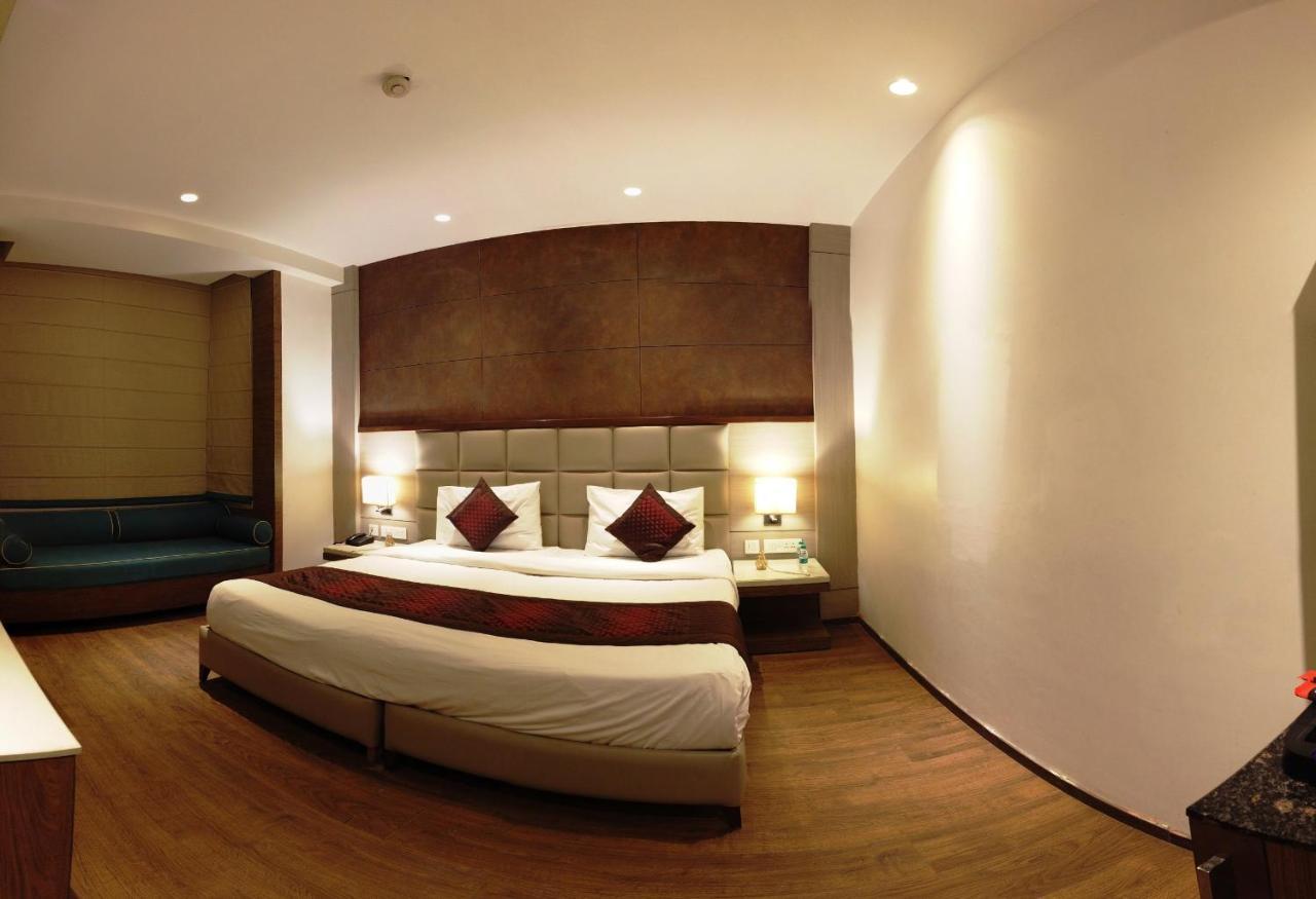 Lemonwood Suites By F9 Hotels - Trivoli Garden Chhatarpur New Delhi Buitenkant foto