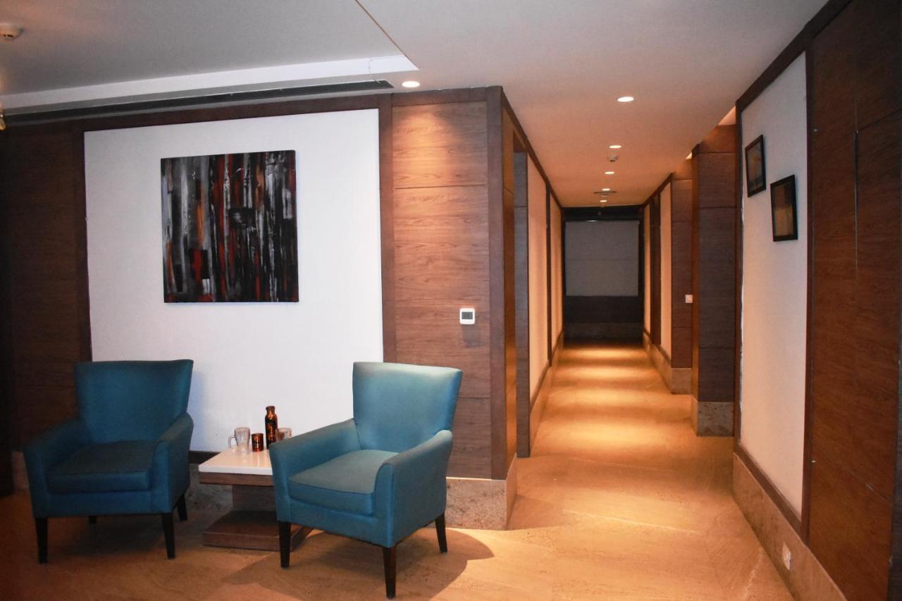 Lemonwood Suites By F9 Hotels - Trivoli Garden Chhatarpur New Delhi Buitenkant foto