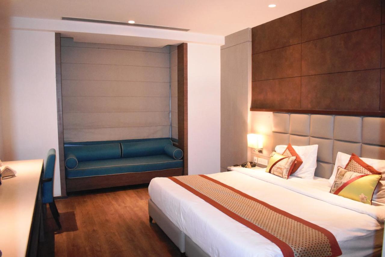 Lemonwood Suites By F9 Hotels - Trivoli Garden Chhatarpur New Delhi Buitenkant foto