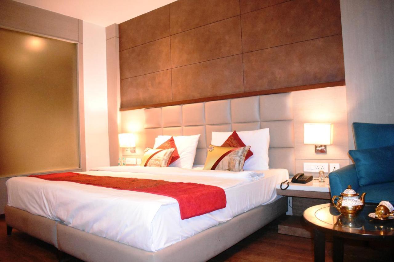 Lemonwood Suites By F9 Hotels - Trivoli Garden Chhatarpur New Delhi Buitenkant foto