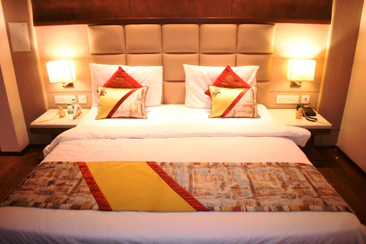 Lemonwood Suites By F9 Hotels - Trivoli Garden Chhatarpur New Delhi Buitenkant foto