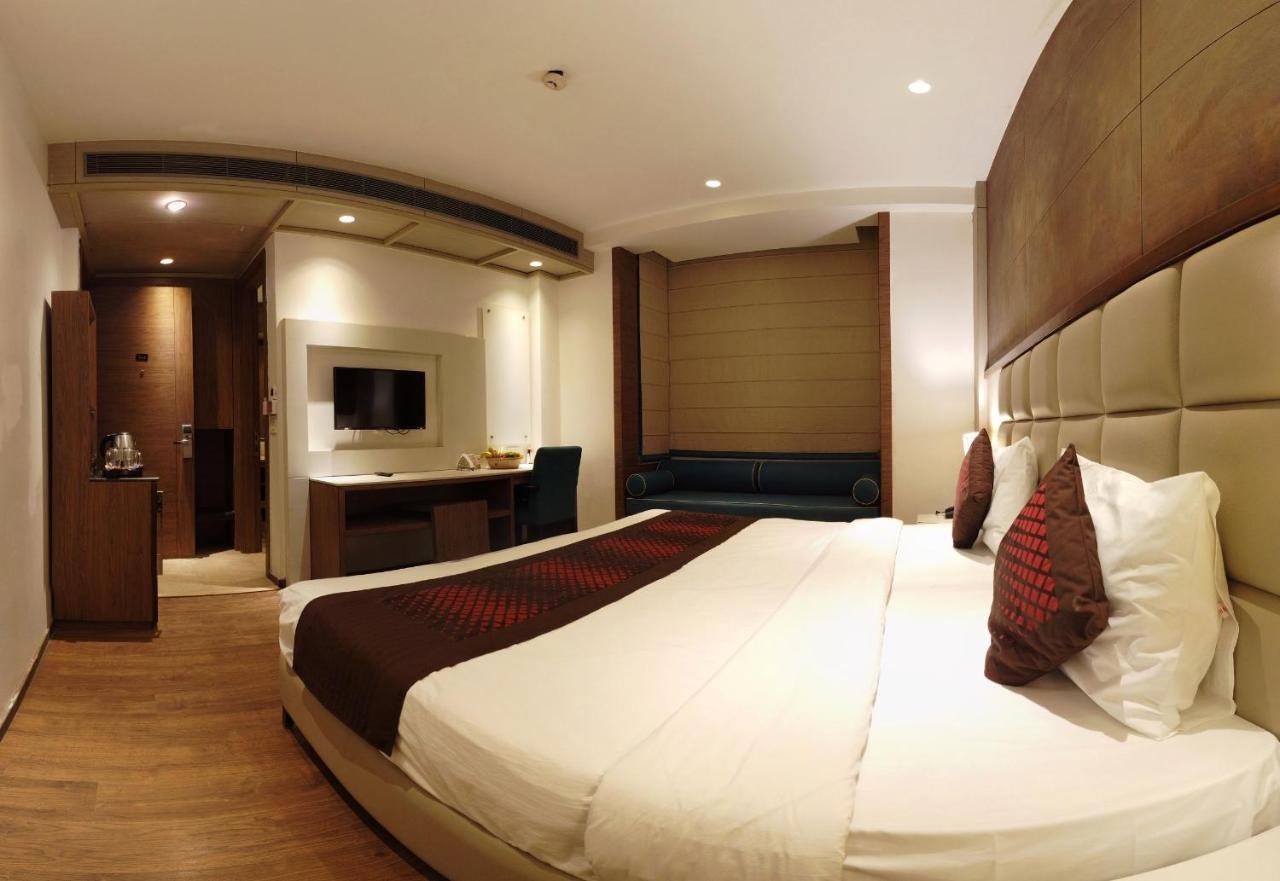 Lemonwood Suites By F9 Hotels - Trivoli Garden Chhatarpur New Delhi Buitenkant foto