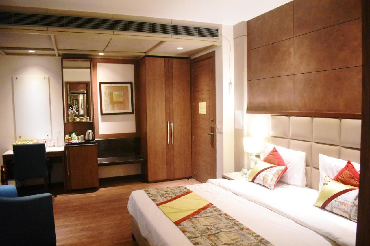 Lemonwood Suites By F9 Hotels - Trivoli Garden Chhatarpur New Delhi Buitenkant foto