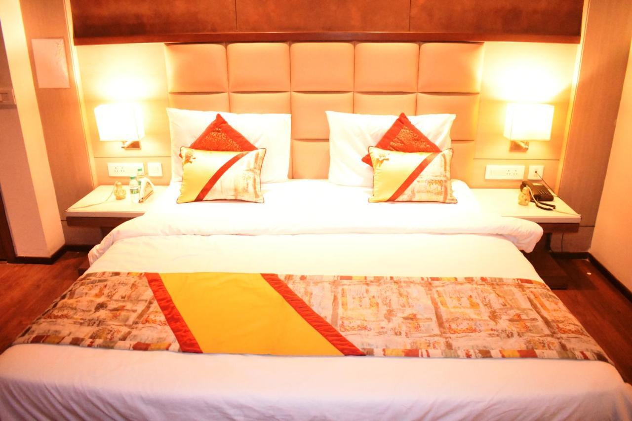 Lemonwood Suites By F9 Hotels - Trivoli Garden Chhatarpur New Delhi Buitenkant foto