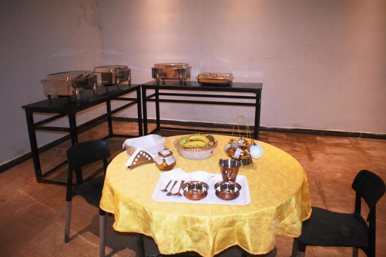 Lemonwood Suites By F9 Hotels - Trivoli Garden Chhatarpur New Delhi Buitenkant foto