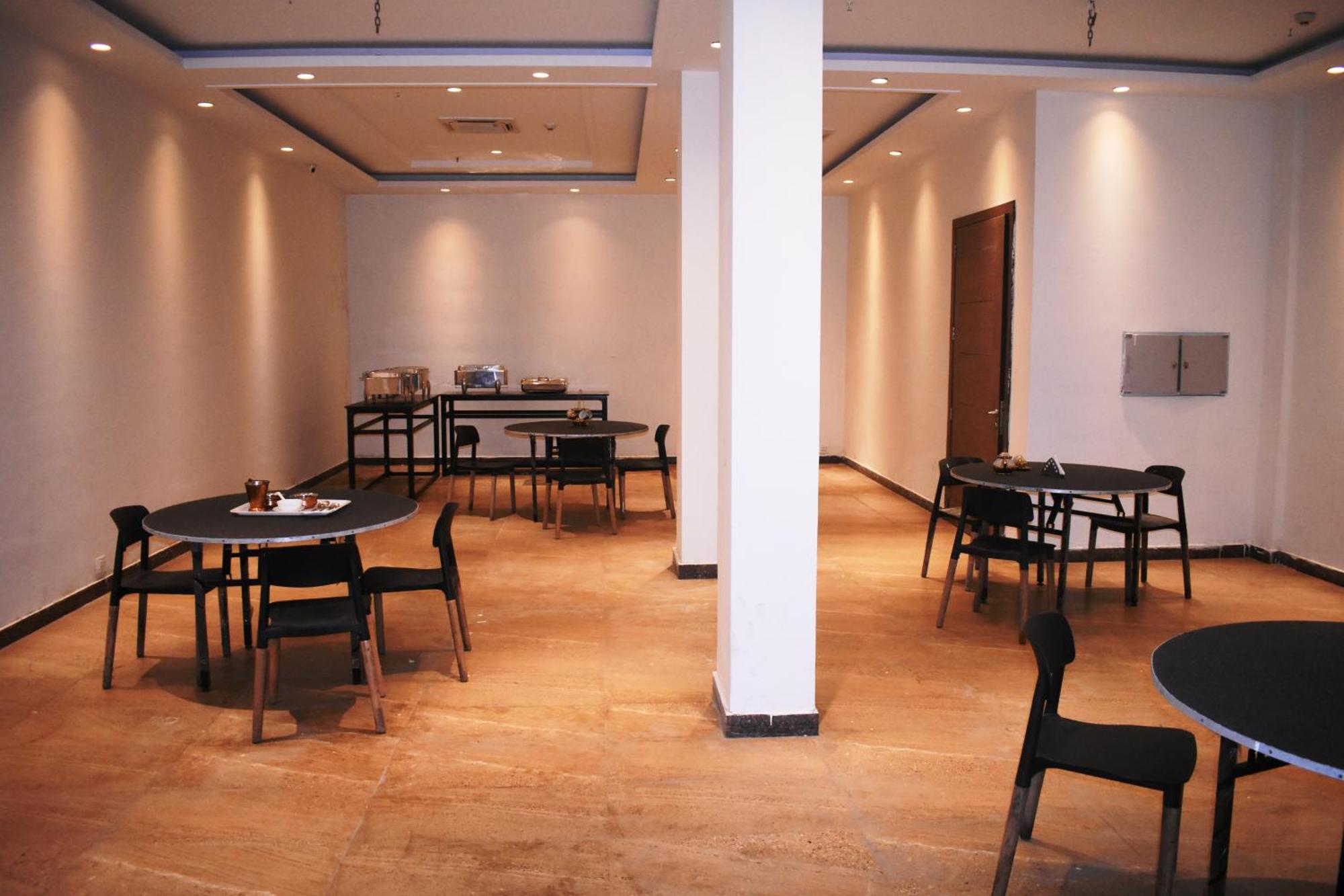 Lemonwood Suites By F9 Hotels - Trivoli Garden Chhatarpur New Delhi Buitenkant foto
