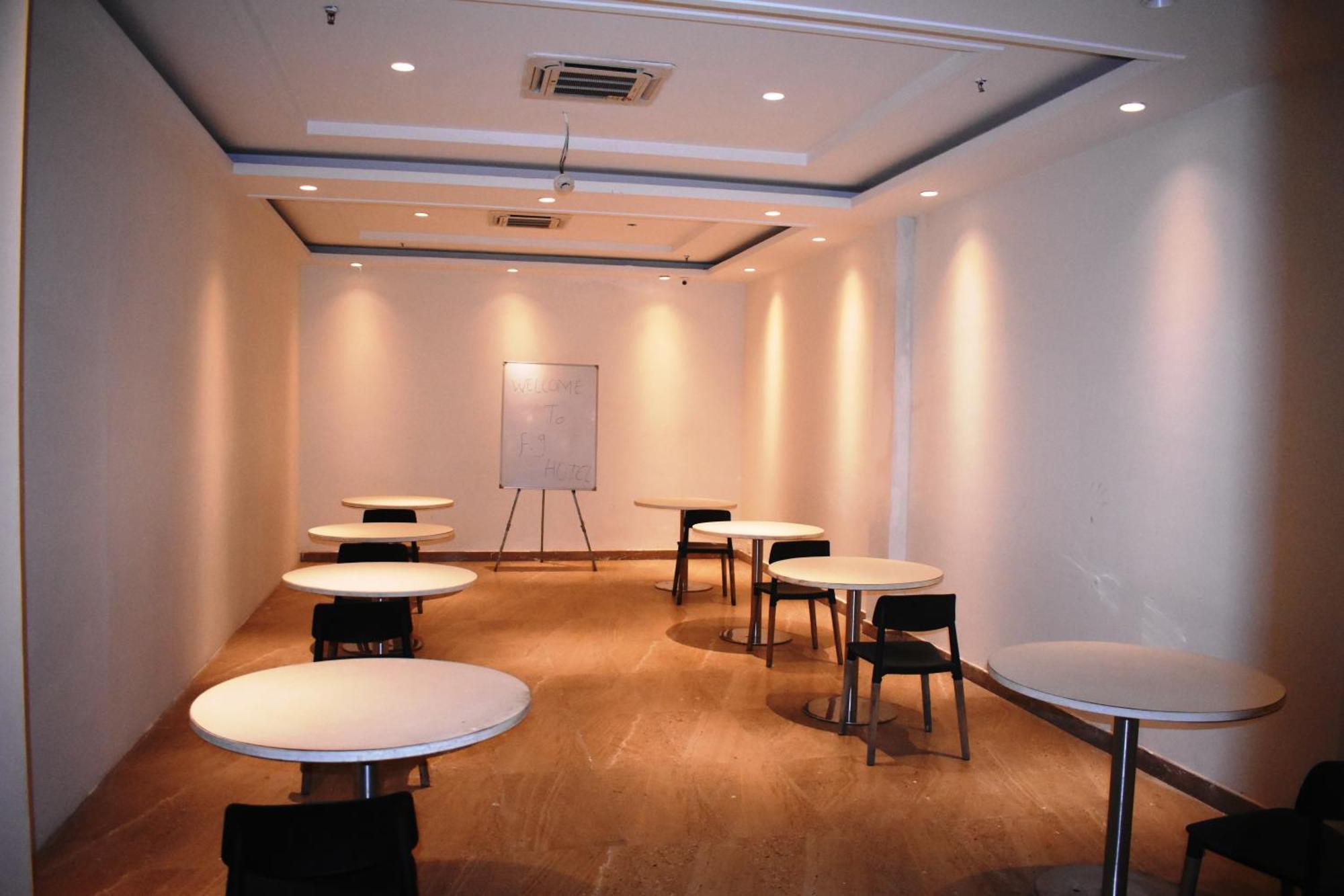 Lemonwood Suites By F9 Hotels - Trivoli Garden Chhatarpur New Delhi Buitenkant foto